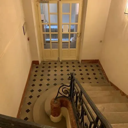 Golden Braque: Luxury Meet History * Parigi